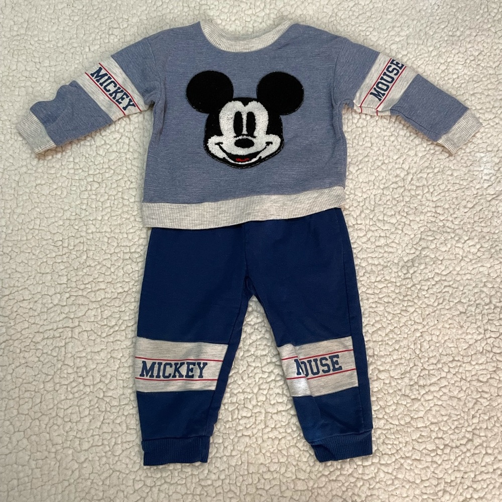 Disney Baby set for baby boys Size 6-9M.